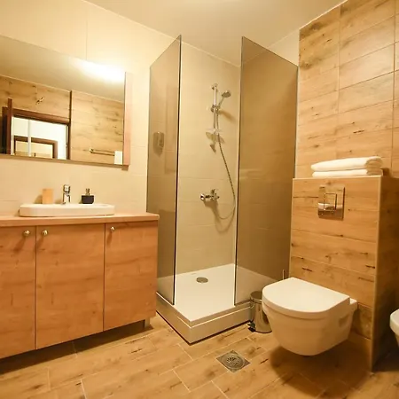 Ξενοδοχείο με διαμερίσματα Korzo Ποντγορίτσα